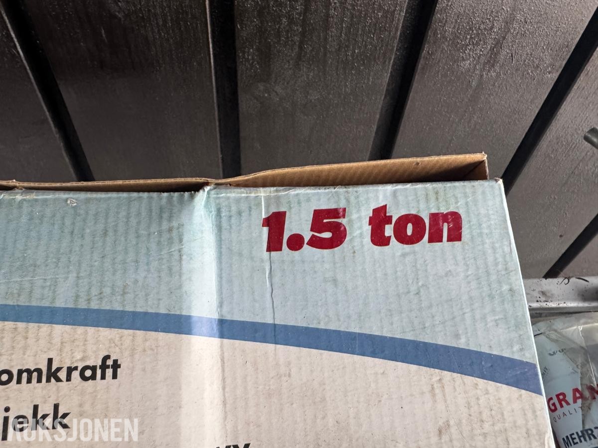 DeWalt kapp/gjærsag DW770 -QS, Hamron saksjekk, skjøte ledning, fettpresse 